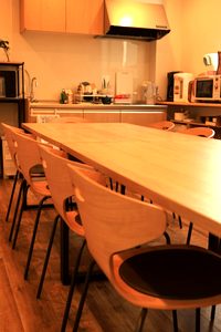 木目調の休憩スペース